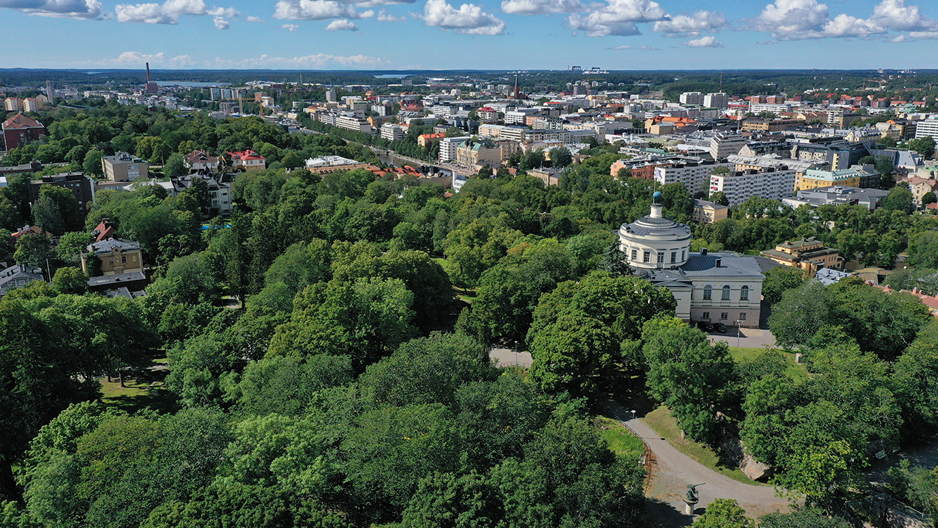 Valokuva Turun Vartiovuorenpuistosta